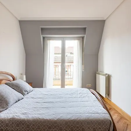 Appartamento Luminoso Atico En San-sebastián + Wifi